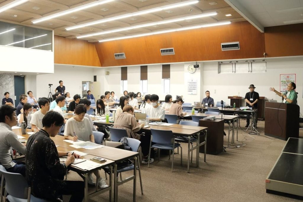 まちづくりに関するレクチャーの様子